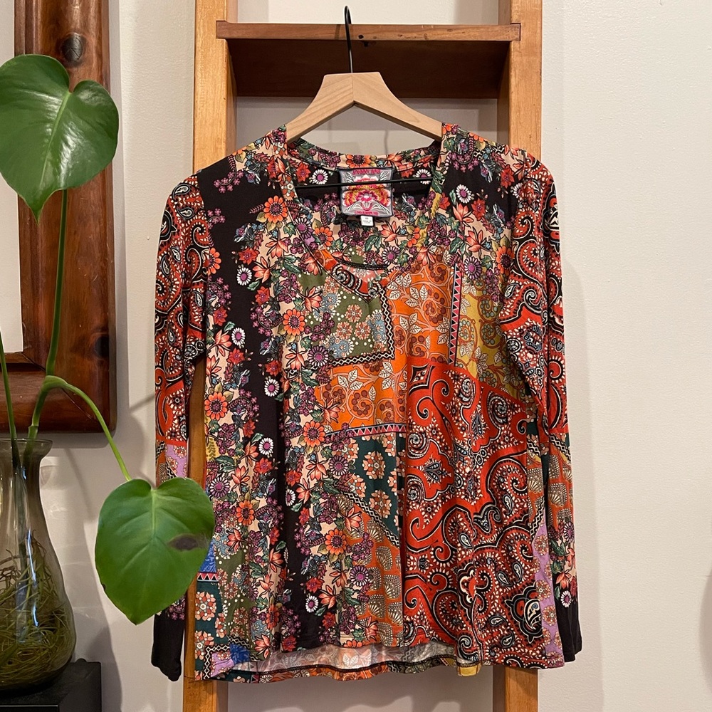 Johnny Was SZ XS Floral Paisley Moa Long Sleeve Swing Tee!